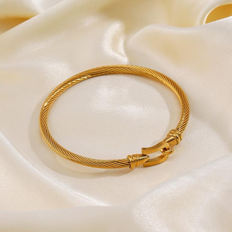 Helix Cuff